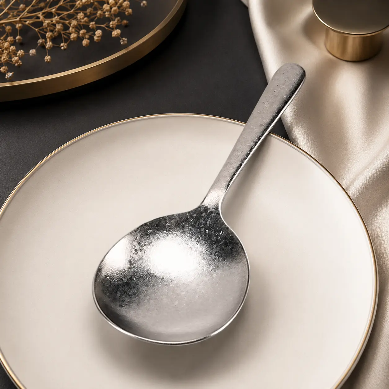 Titanium-look serving spoon